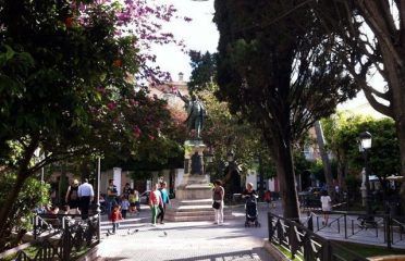Plaza de Candelaria & Monumento a Castelar