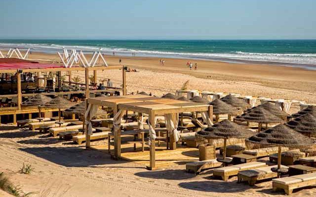 Vavá Playa la Barrosa – Beach Club