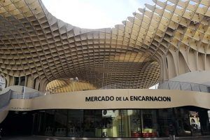 Mercado de la Encarnación bajo las Setas de Sevilla