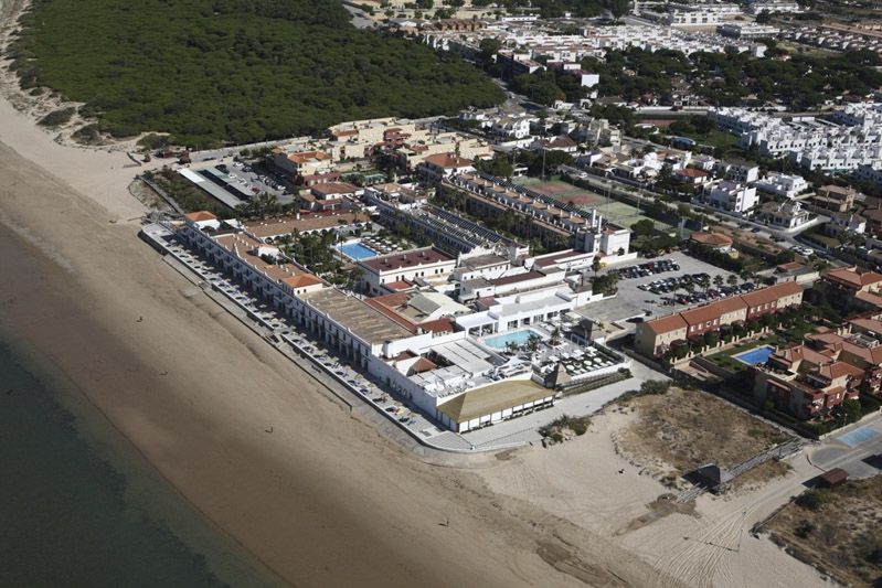 Vista del Hotel Playa de La Luz y Restaurante La gaviota